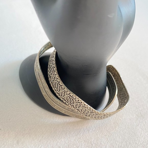 Two Wavy Cuff Bracelets Tarnished Silver Tone Ornate Etchings - Picture 1 of 10